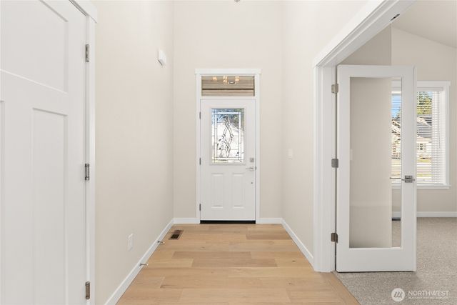 9049 Wyatt Loop SE, Tumwater, WA 98501