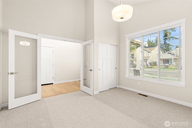 9049 Wyatt Loop SE, Tumwater, WA 98501