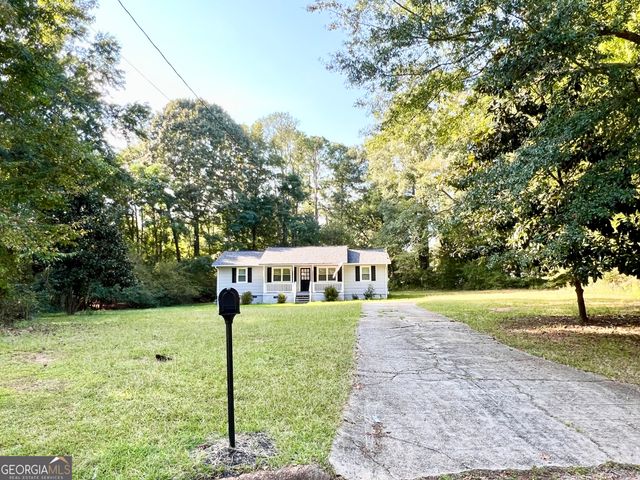 207 Custer Circle, Griffin, GA 30223