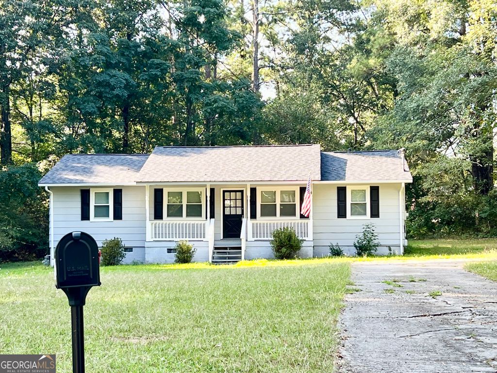 207 Custer Circle, Griffin, GA 30223