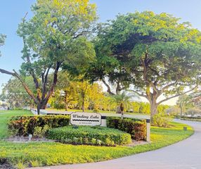 10002 Winding Lake Rd 101, Sunrise, FL 33351