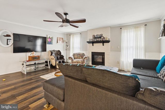 10412 COLECHESTER ST, Fredericksburg, VA 22408