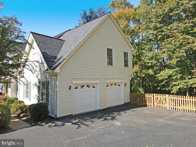 10412 COLECHESTER ST, Fredericksburg, VA 22408