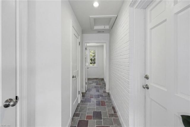 1433 Huntington CRES, Norfolk, VA 23509