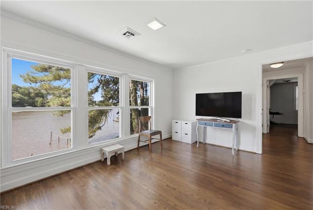 1433 Huntington CRES, Norfolk, VA 23509