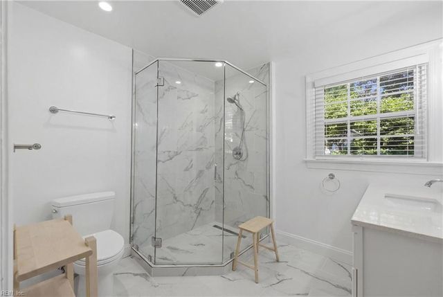 1433 Huntington CRES, Norfolk, VA 23509