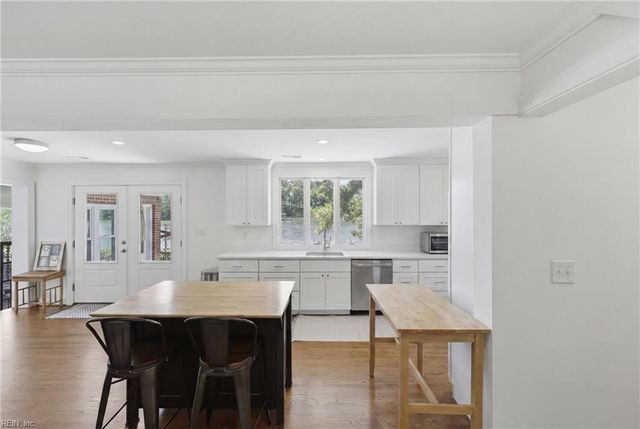 1433 Huntington CRES, Norfolk, VA 23509