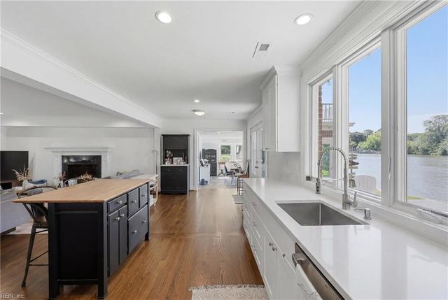 1433 Huntington CRES, Norfolk, VA 23509