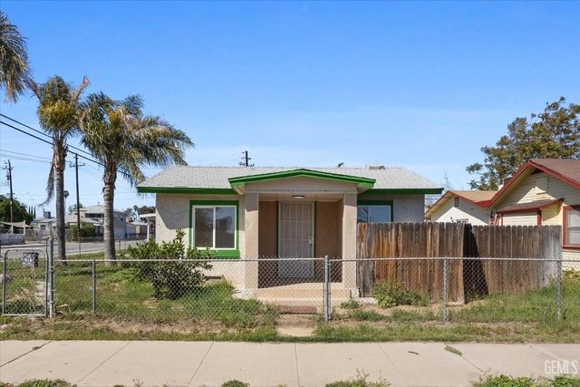 418 Decatur Street, Bakersfield, CA 93308