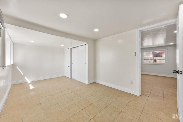 418 Decatur Street, Bakersfield, CA 93308
