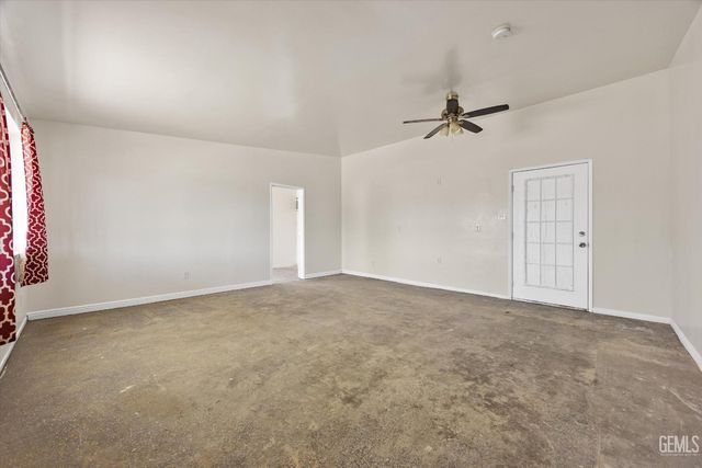 418 Decatur Street, Bakersfield, CA 93308