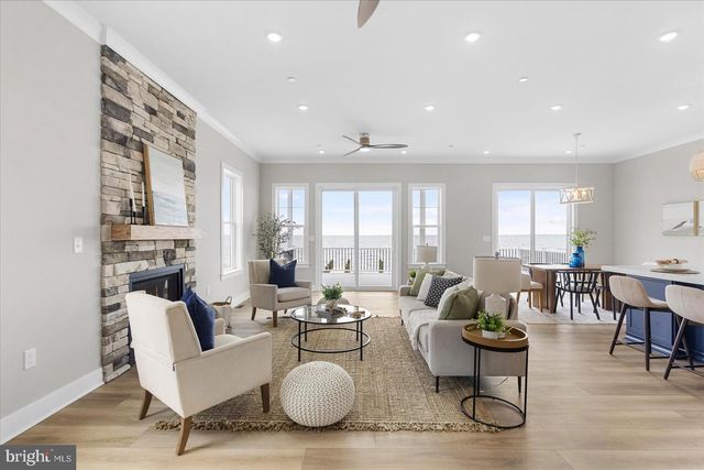 8823 CHESAPEAKE AVE, Sparrows Point, MD 21219