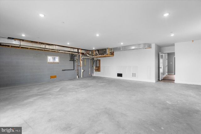 8823 CHESAPEAKE AVE, Sparrows Point, MD 21219