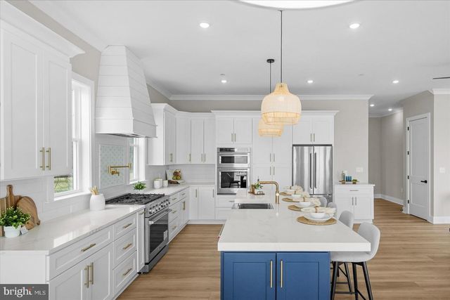 8823 CHESAPEAKE AVE, Sparrows Point, MD 21219