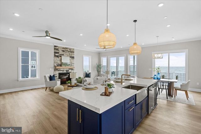 8823 CHESAPEAKE AVE, Sparrows Point, MD 21219