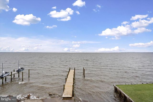 8823 CHESAPEAKE AVE, Sparrows Point, MD 21219