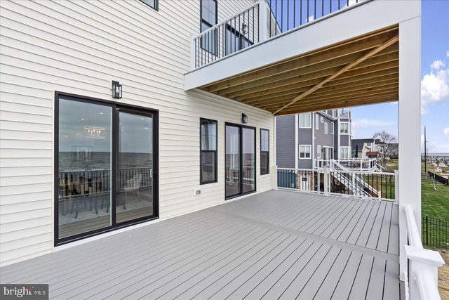 8823 CHESAPEAKE AVE, Sparrows Point, MD 21219