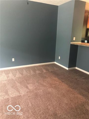 11705 Chant Lane 7, Zionsville, IN 46077