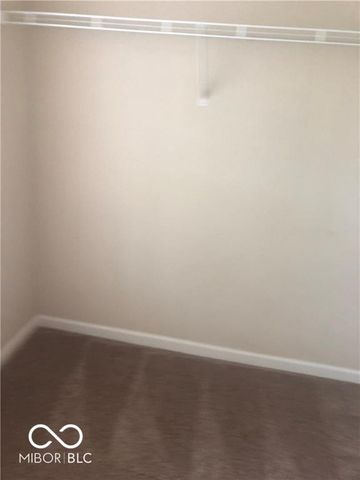 11705 Chant Lane 7, Zionsville, IN 46077