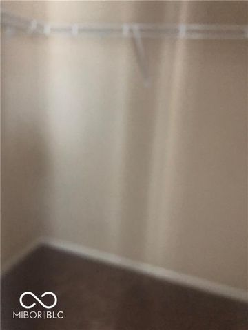 11705 Chant Lane 7, Zionsville, IN 46077