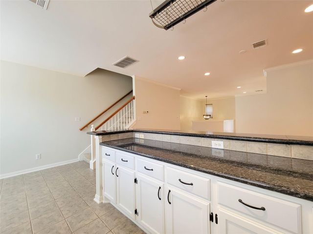 3010 La Branch Street, Houston, TX 77004