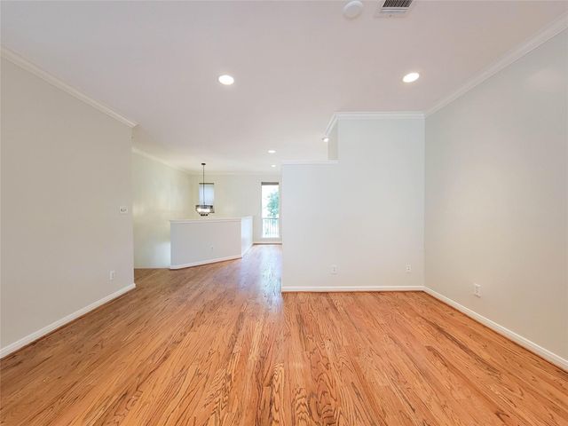 3010 La Branch Street, Houston, TX 77004