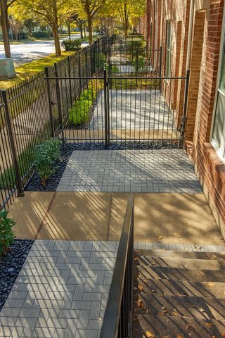 3010 La Branch Street, Houston, TX 77004