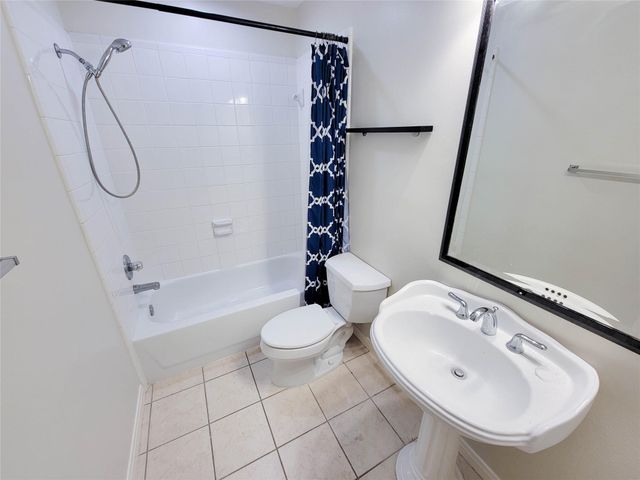 3010 La Branch Street, Houston, TX 77004