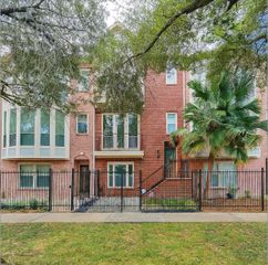 3010 La Branch Street, Houston, TX 77004