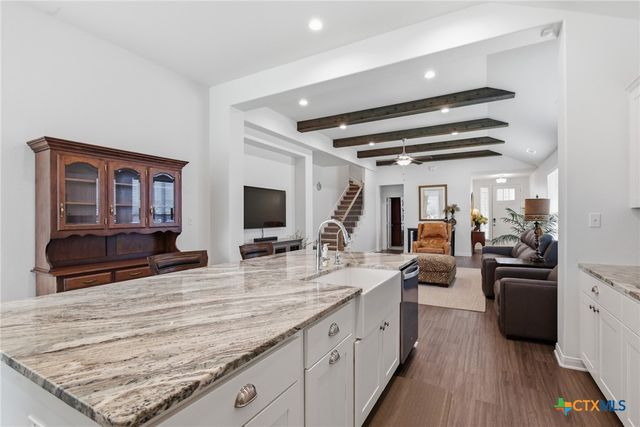 348 Brushy Creek, Victoria, TX 77904