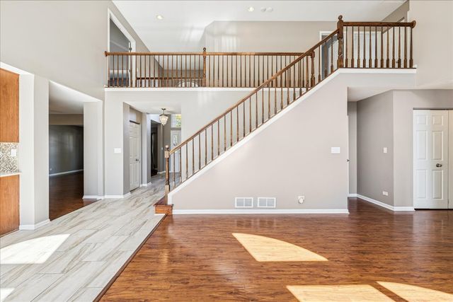 2308 Loop Road, Algonquin, IL 60102