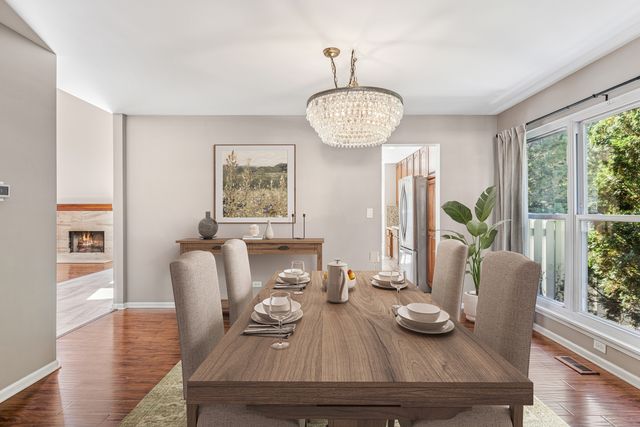 2308 Loop Road, Algonquin, IL 60102