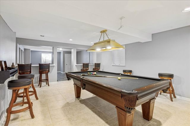 2308 Loop Road, Algonquin, IL 60102