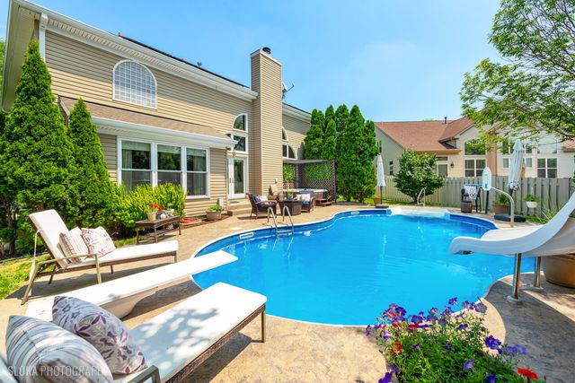 2308 Loop Road, Algonquin, IL 60102