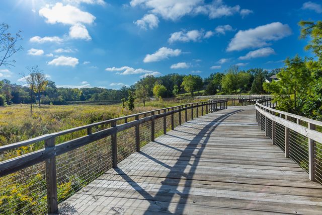 2308 Loop Road, Algonquin, IL 60102