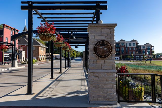 2308 Loop Road, Algonquin, IL 60102