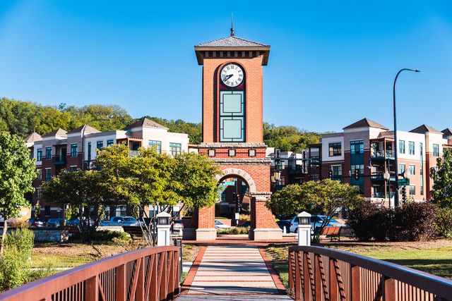 2308 Loop Road, Algonquin, IL 60102