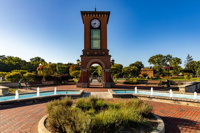 2308 Loop Road, Algonquin, IL 60102