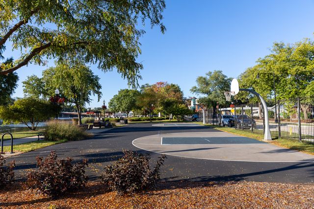 2308 Loop Road, Algonquin, IL 60102