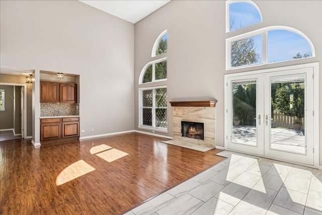 2308 Loop Road, Algonquin, IL 60102