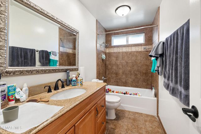 317 Los Vientos Drive, Newbury Park, CA 91320