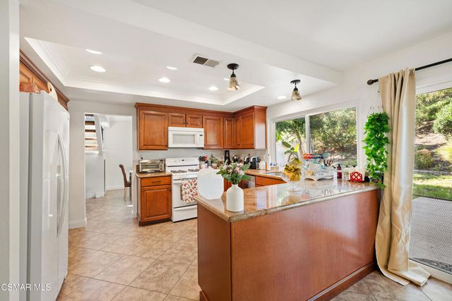 317 Los Vientos Drive, Newbury Park, CA 91320