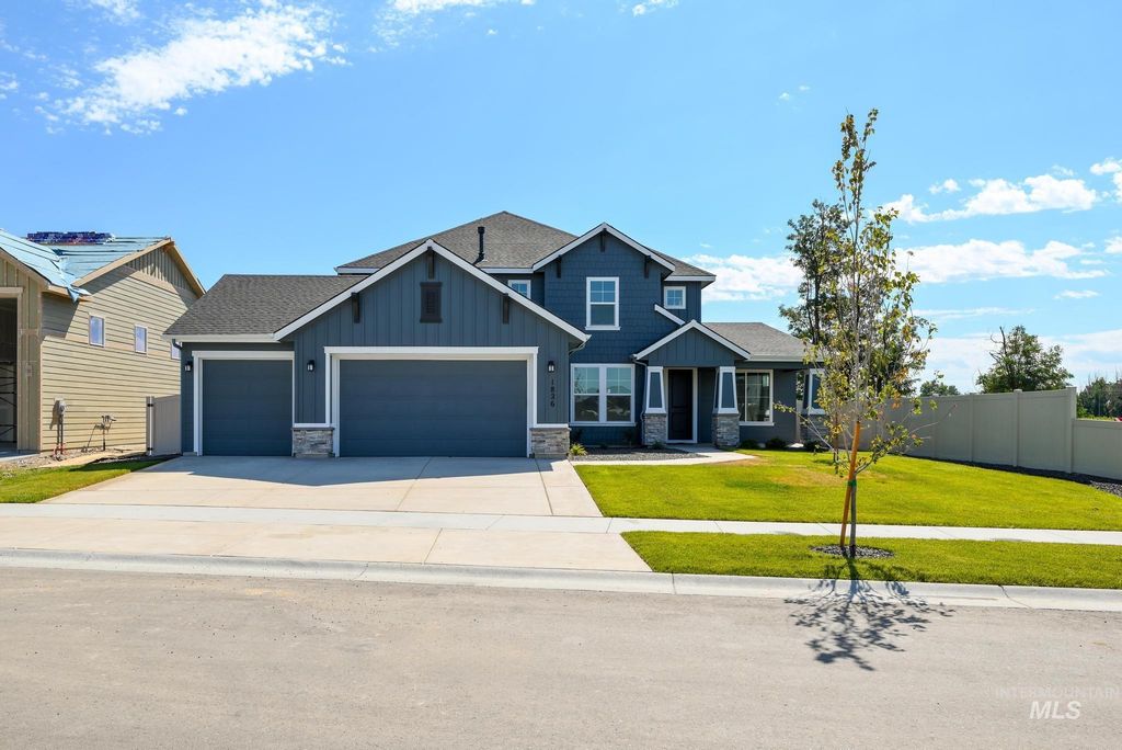 1826 N Desert Lily Ave, Star, ID 83669