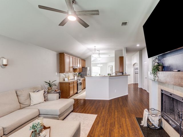 1402 Bankston Drive, Wylie, TX 75098