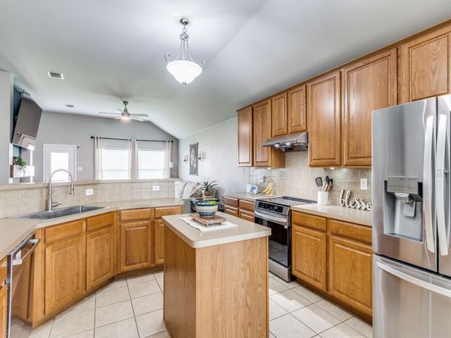 1402 Bankston Drive, Wylie, TX 75098