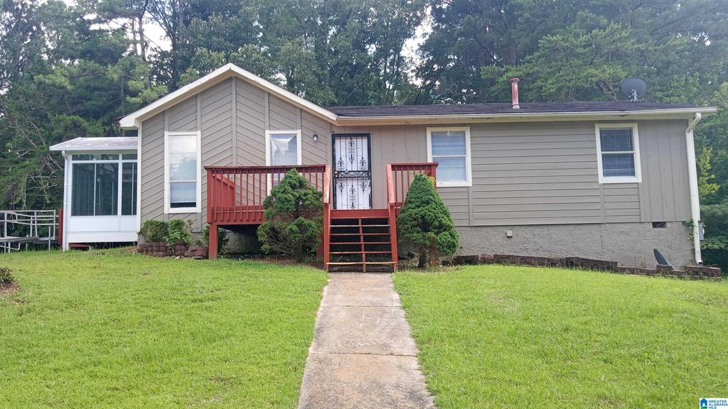 621 15TH AVENUE NW, Birmingham, AL 35215