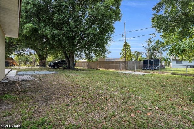 13426 1st ST, Fort Myers, FL 33905