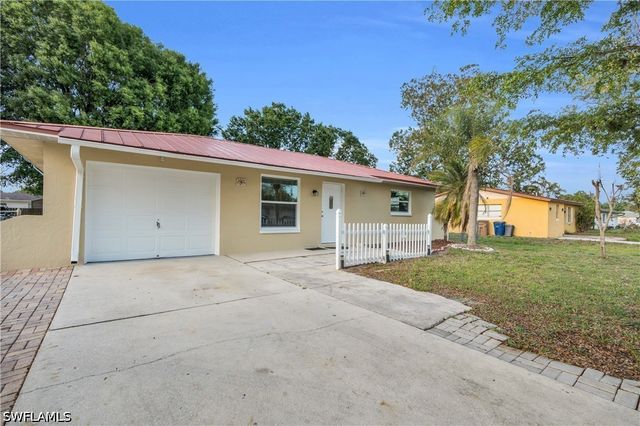 13426 1st ST, Fort Myers, FL 33905