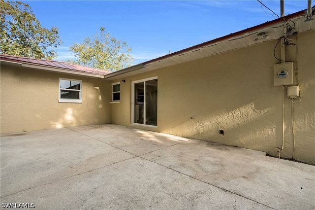 13426 1st ST, Fort Myers, FL 33905