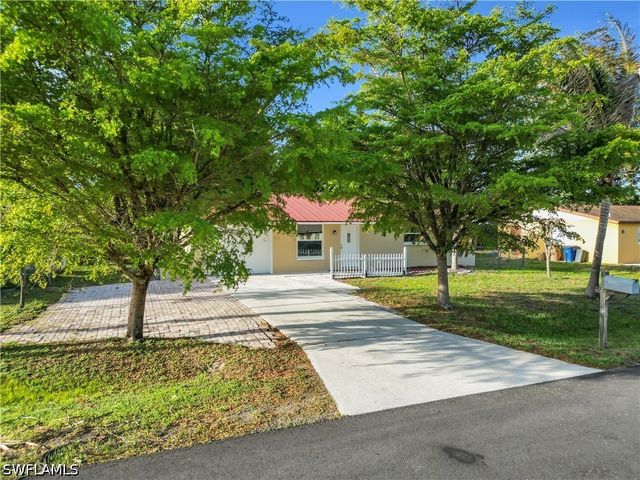 13426 1st ST, Fort Myers, FL 33905